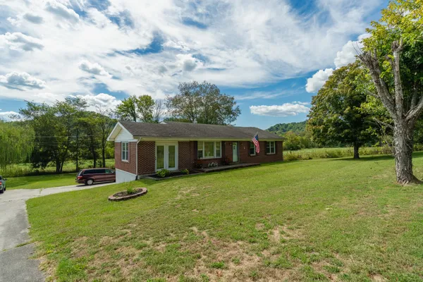 $259,900 | 455 Jennings Creek Highway, Gainesboro, TN 38562