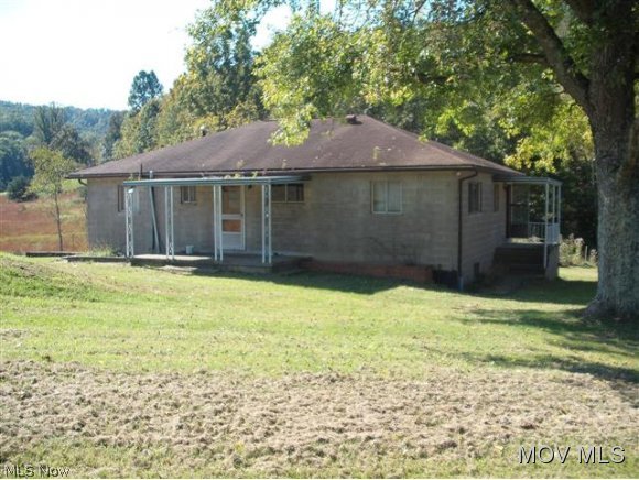 32 Gillespie Run Road Petroleum, WV 26161 - Photo 2 of 14
