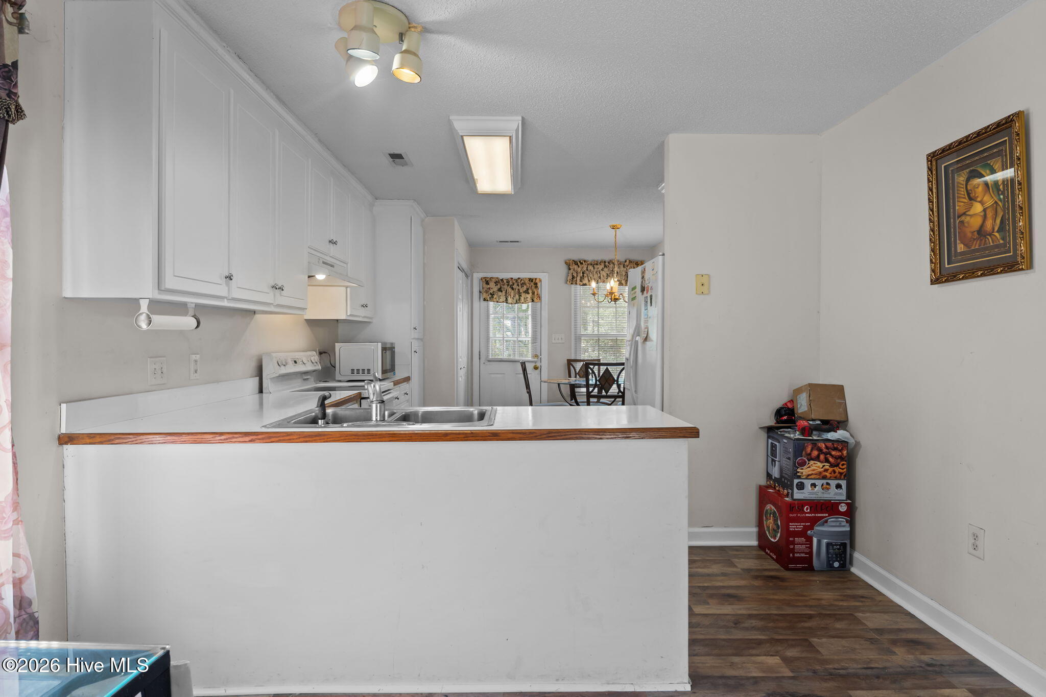 3006 Cranberry Ridge Drive Southwest Wilson, NC 27893 - Photo 5 of 30 14-web-or-mls-DSC03234