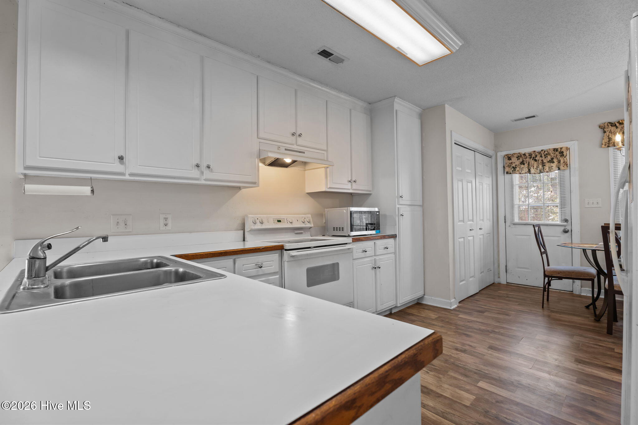 3006 Cranberry Ridge Drive Southwest Wilson, NC 27893 - Photo 8 of 30 17-web-or-mls-DSC03243