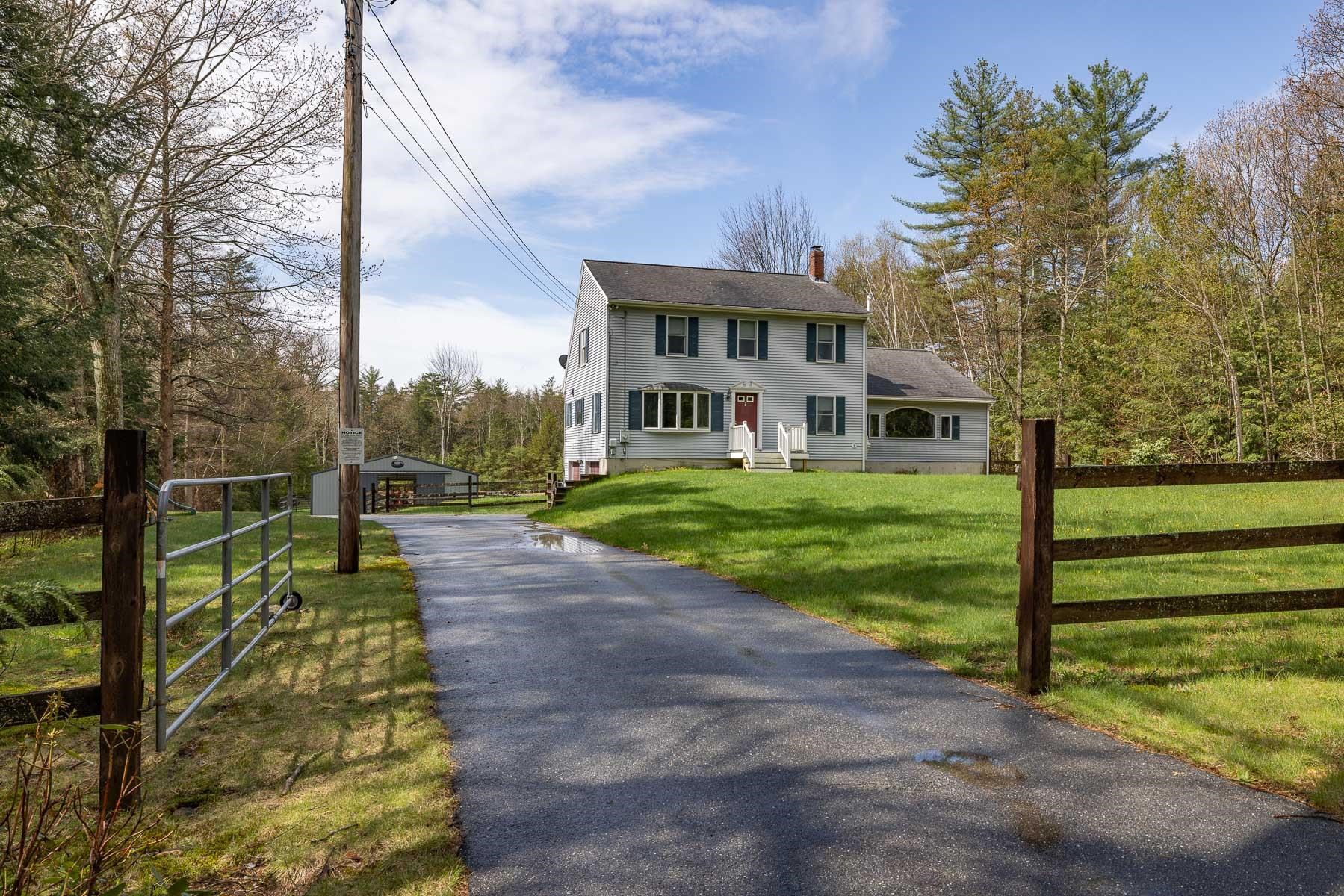 1005 Salmon Falls Road Rochester, NH 03868 - Photo 3 of 40
