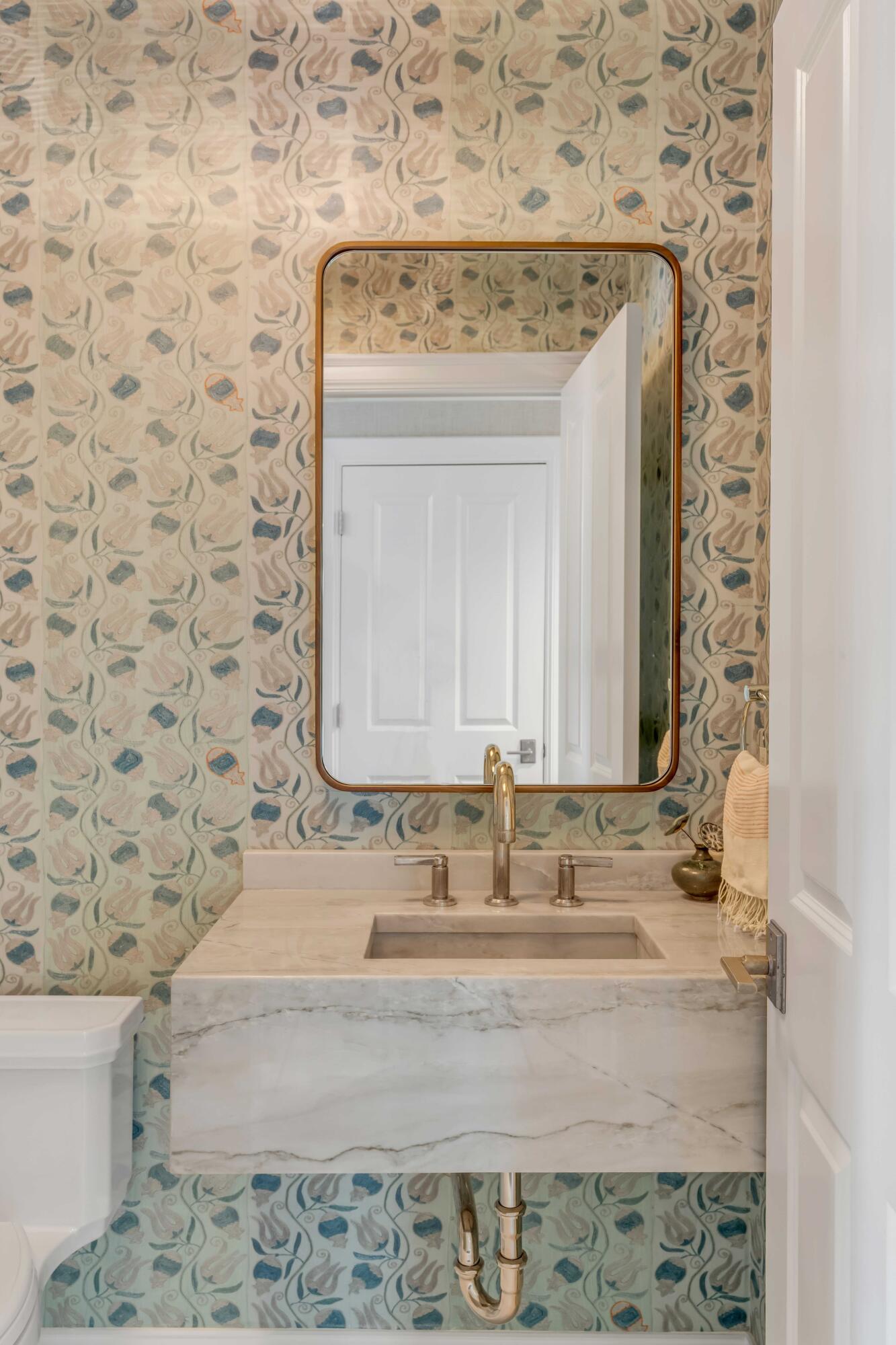 14 Jamestown Road Charleston, SC 29407 - Photo 32 of 79 Powder Room