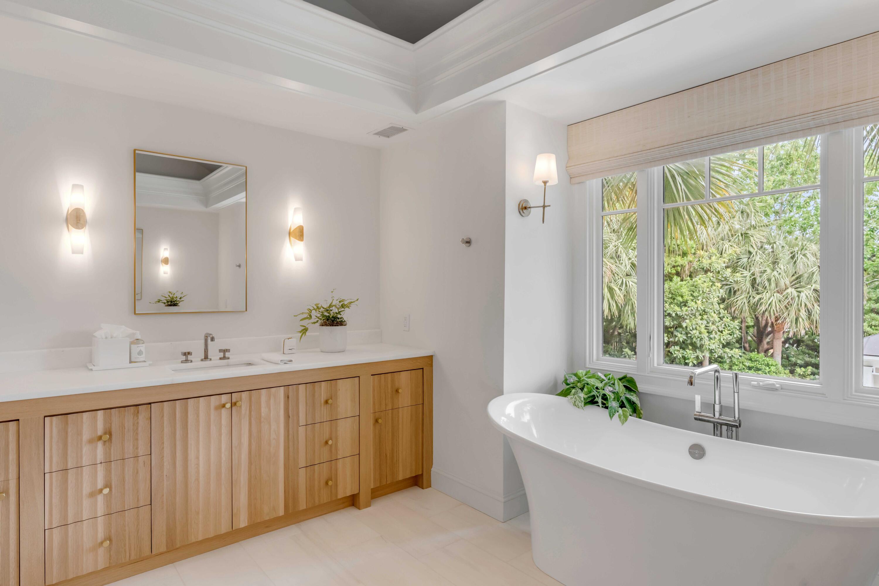 14 Jamestown Road Charleston, SC 29407 - Photo 36 of 79 En Suite Primary Bath