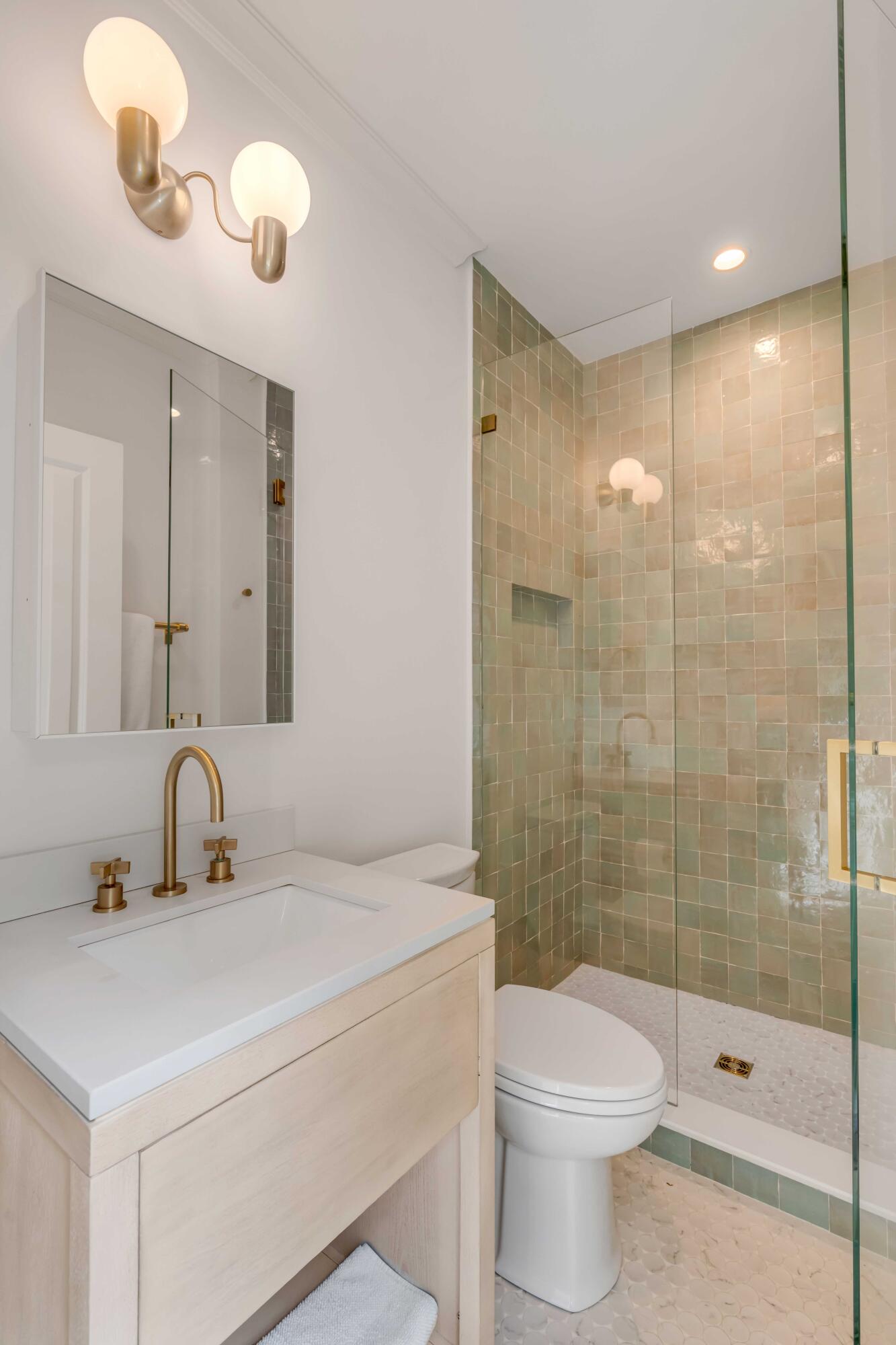 14 Jamestown Road Charleston, SC 29407 - Photo 41 of 79 Guest Bath