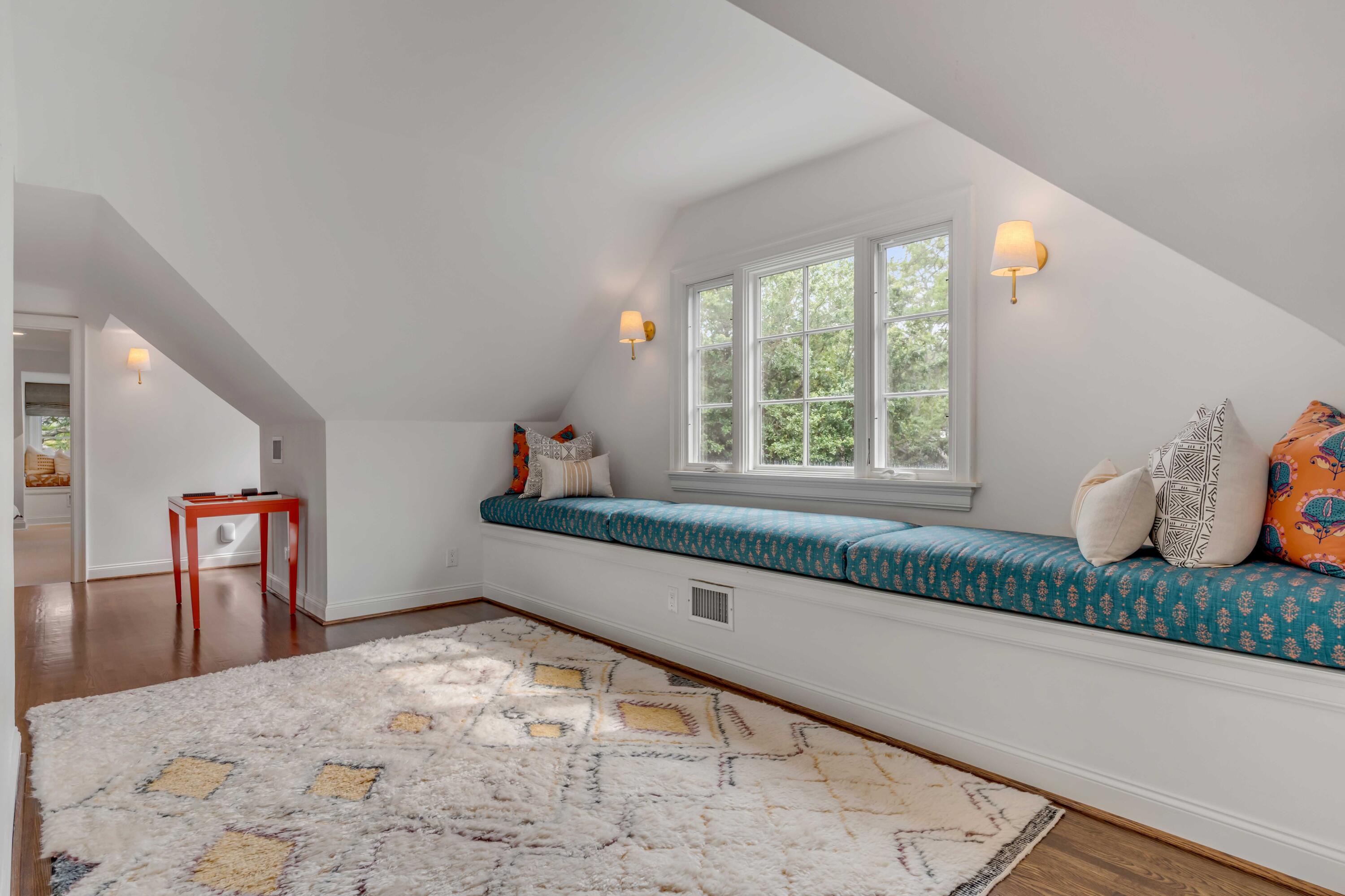 14 Jamestown Road Charleston, SC 29407 - Photo 47 of 79 Lofted Living Space