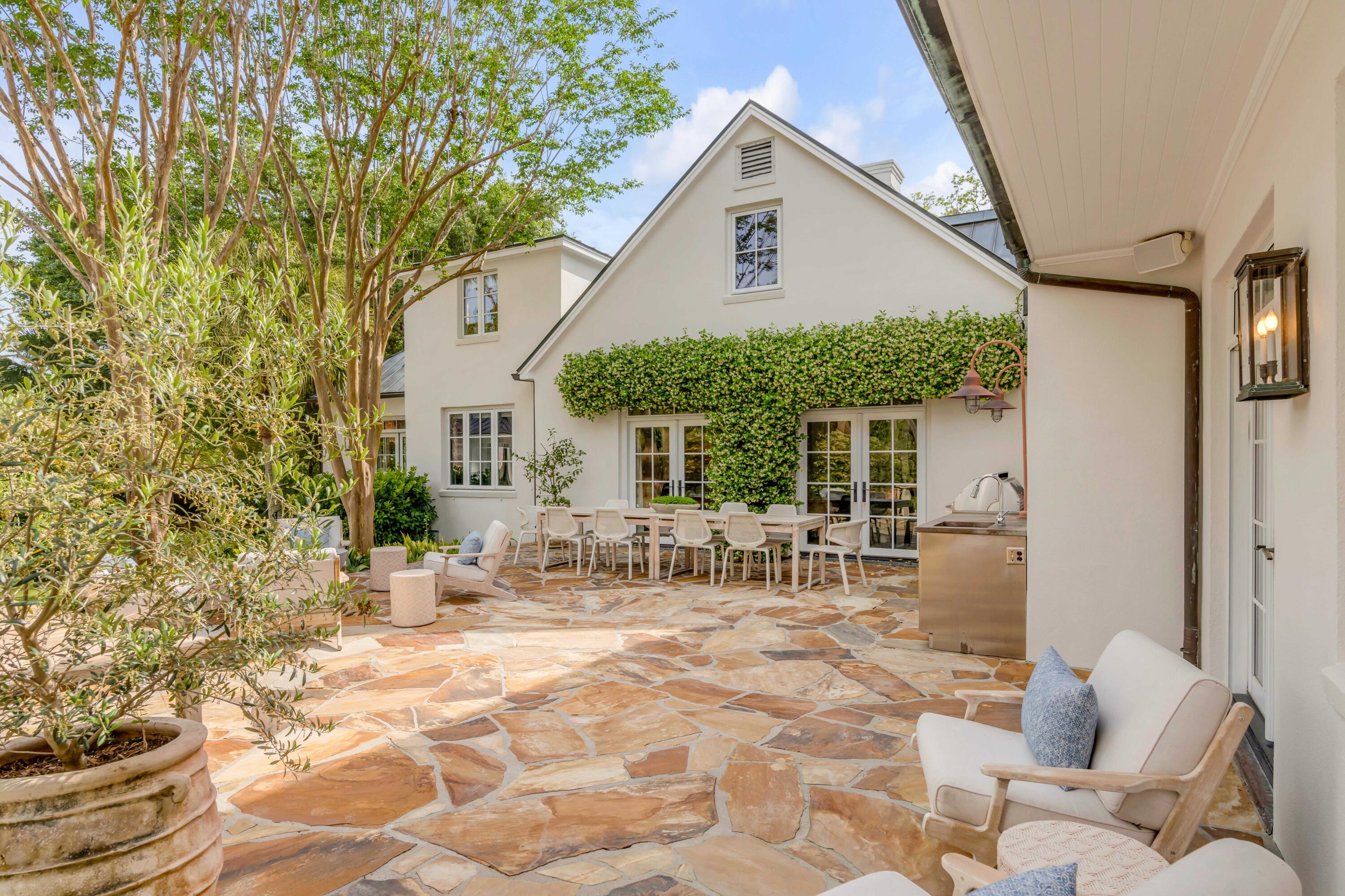 14 Jamestown Road Charleston, SC 29407 - Photo 70 of 79 Outdoor Dining Space