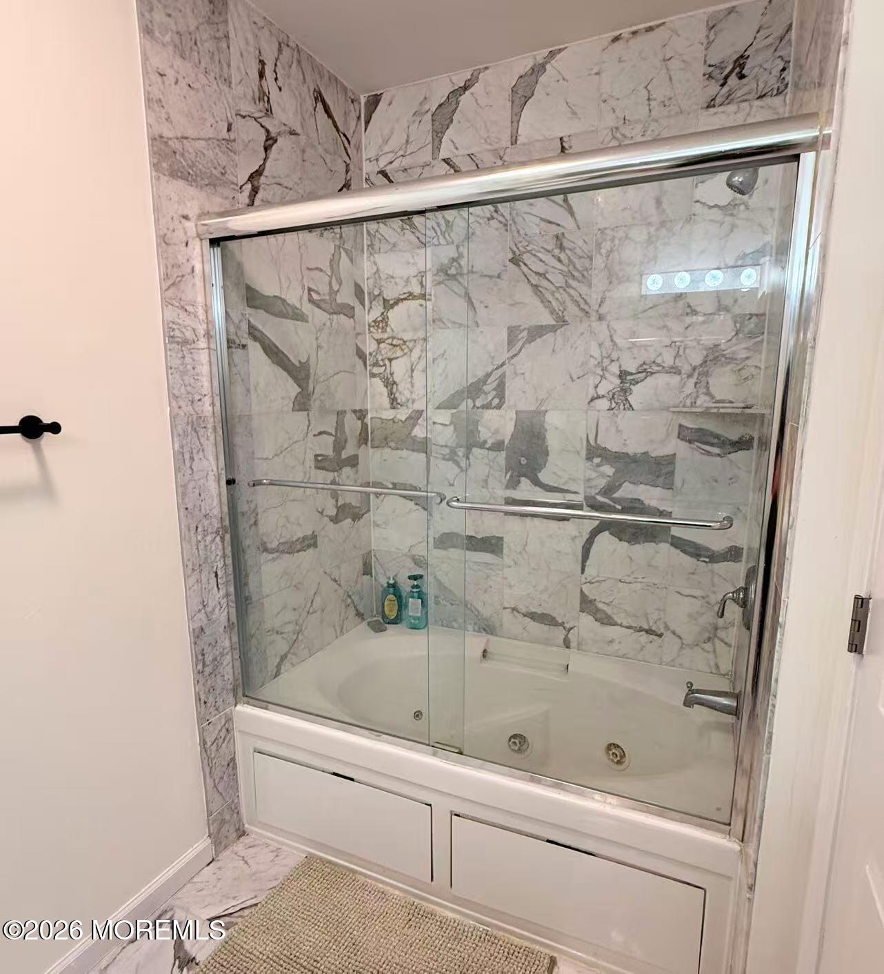 330 The Promenade, Unit 330 Edgewater, NJ 07020 - Photo 6 of 13 1000095737