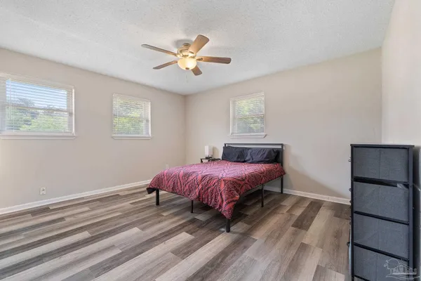 $1,600 | 8 Goodman Lane, Pensacola, FL 32506