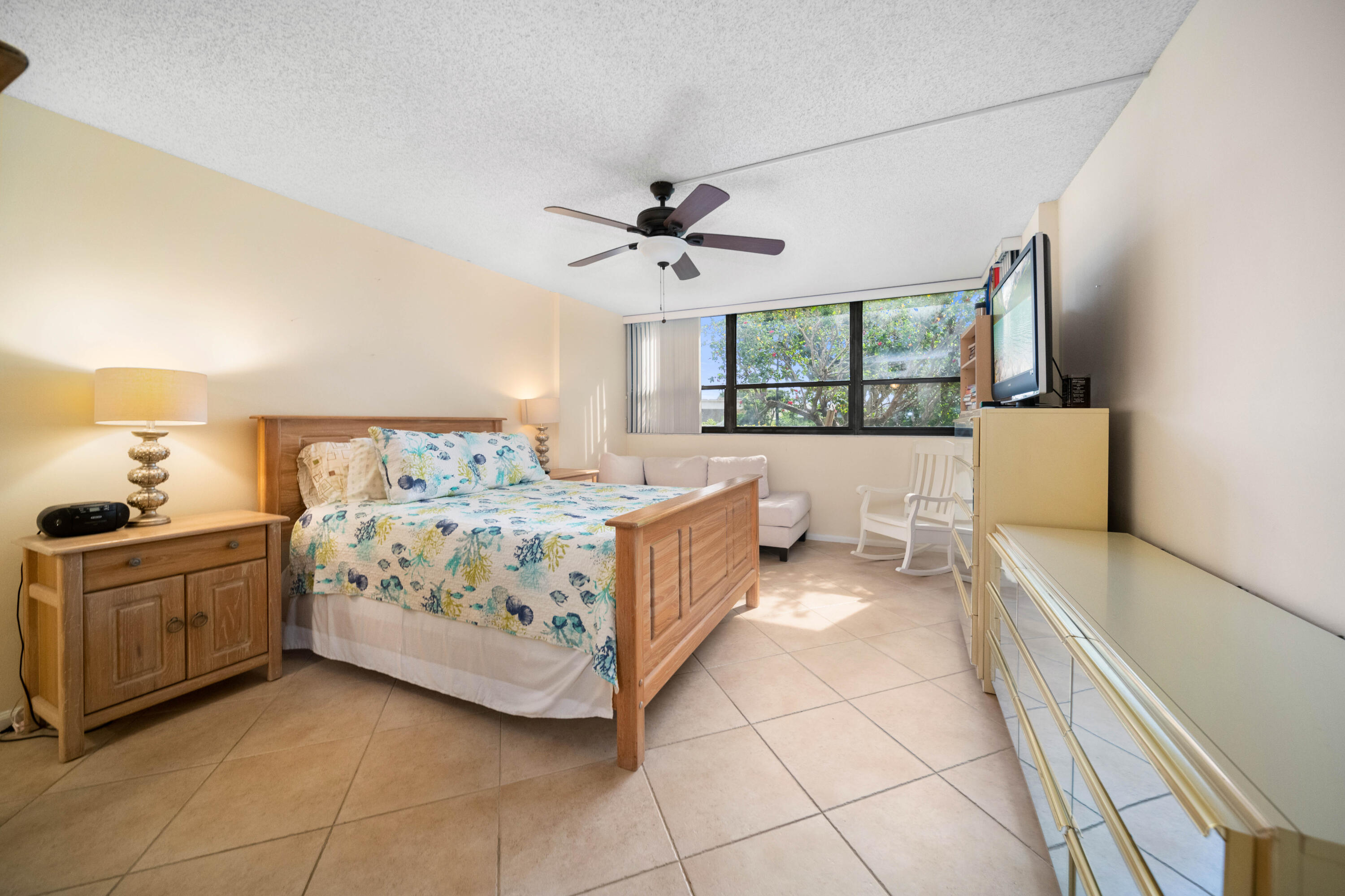 899 Jeffery Street, Unit 107 Boca Raton, FL 33487 - Photo 19 of 43 FXX_9517