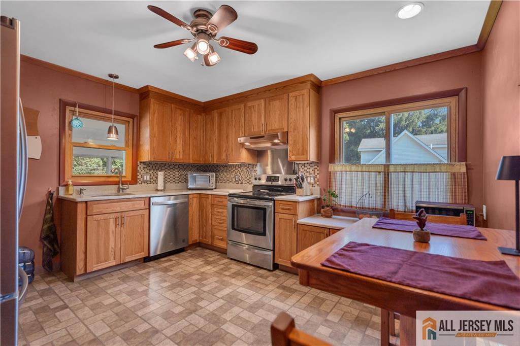 109 Sunset Avenue Princeton, NJ 08540 - Photo 3 of 15