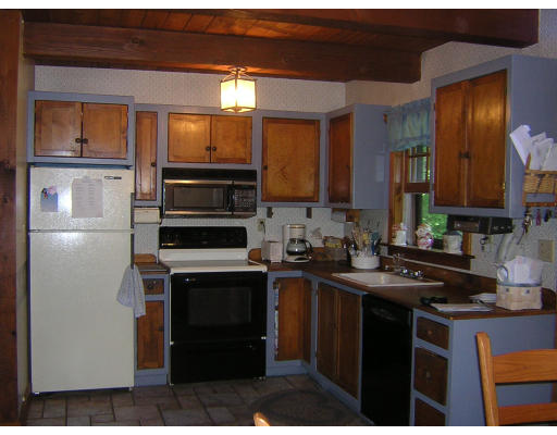 63 Fort Hill Road Oxford, MA 01540 - Photo 8 of 12 Gallery Image 8