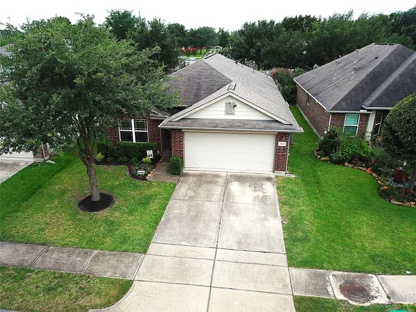 $269,000 | 24631 Lakecrest Town Drive, Katy, TX 77493