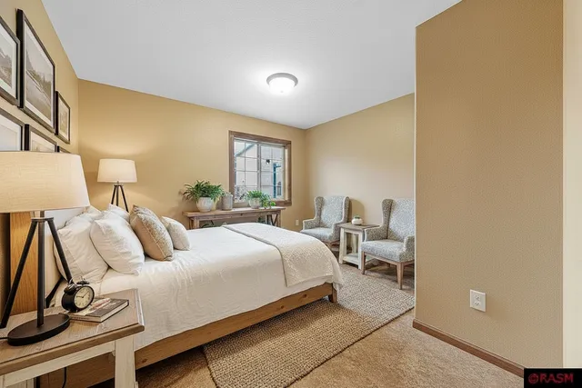 $569,900 | 2203 Rolling Green Lane, North Mankato, MN 56003