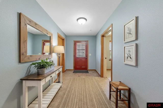 $569,900 | 2203 Rolling Green Lane, North Mankato, MN 56003