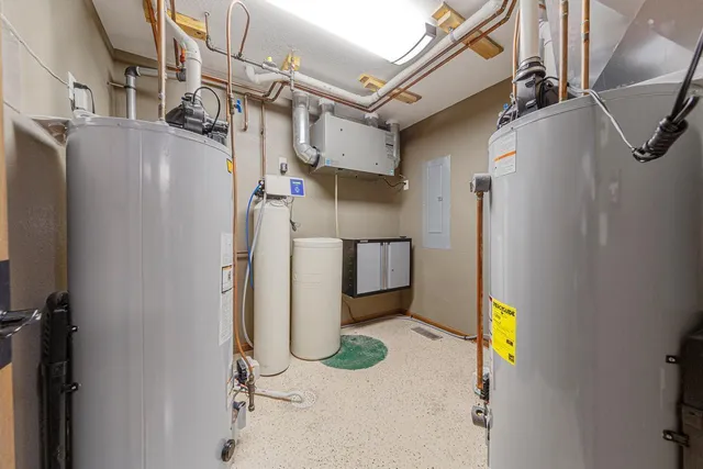 $569,900 | 2203 Rolling Green Lane, North Mankato, MN 56003