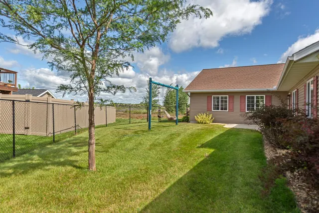 $569,900 | 2203 Rolling Green Lane, North Mankato, MN 56003