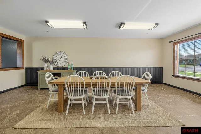 $569,900 | 2203 Rolling Green Lane, North Mankato, MN 56003