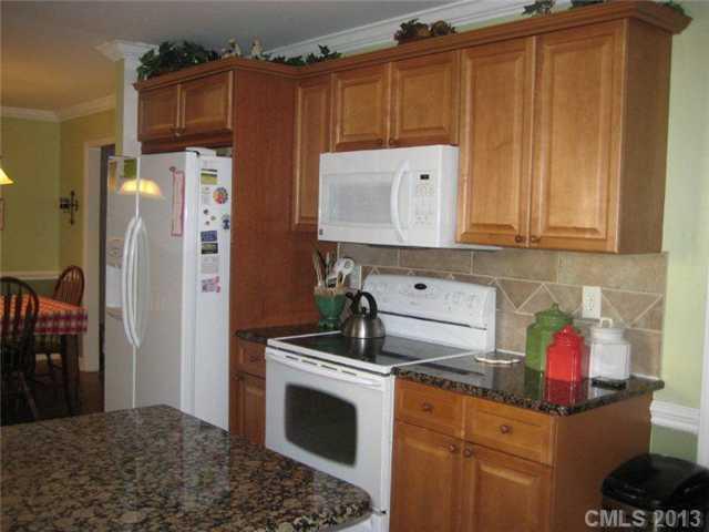 1333 Braeburn Road Charlotte, NC 28211 - Photo 4 of 15 Gallery Image 4
