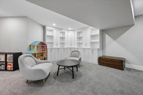 $1,100,000 | 5054 West Berwyn Avenue, Chicago, IL 60630
