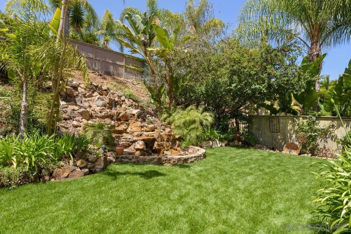 7542 Circulo Sequoia Carlsbad, CA 92009 - Photo 24 of 24 a view of yard with green space