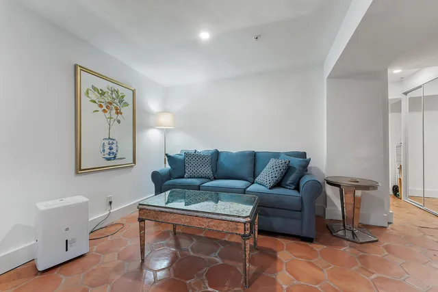 $5,200 | 235 Sunrise Avenue, Unit 1109, Palm Beach, FL 33480