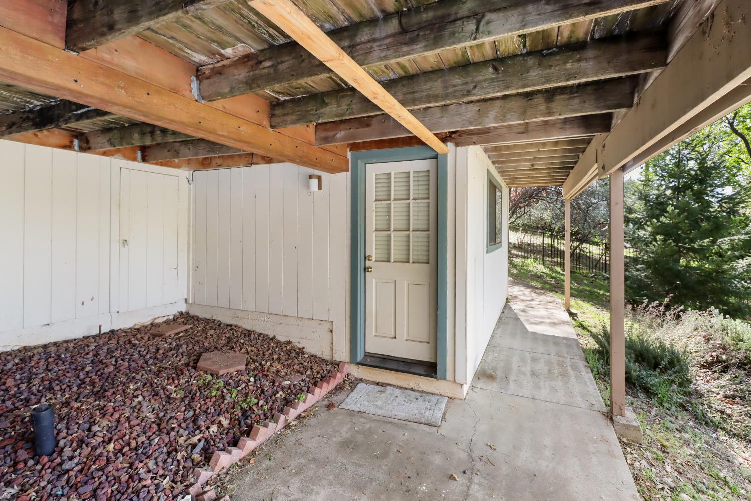 1635 Country Club Drive Placerville, CA 95667 - Photo 51 of 58 a view of a porch