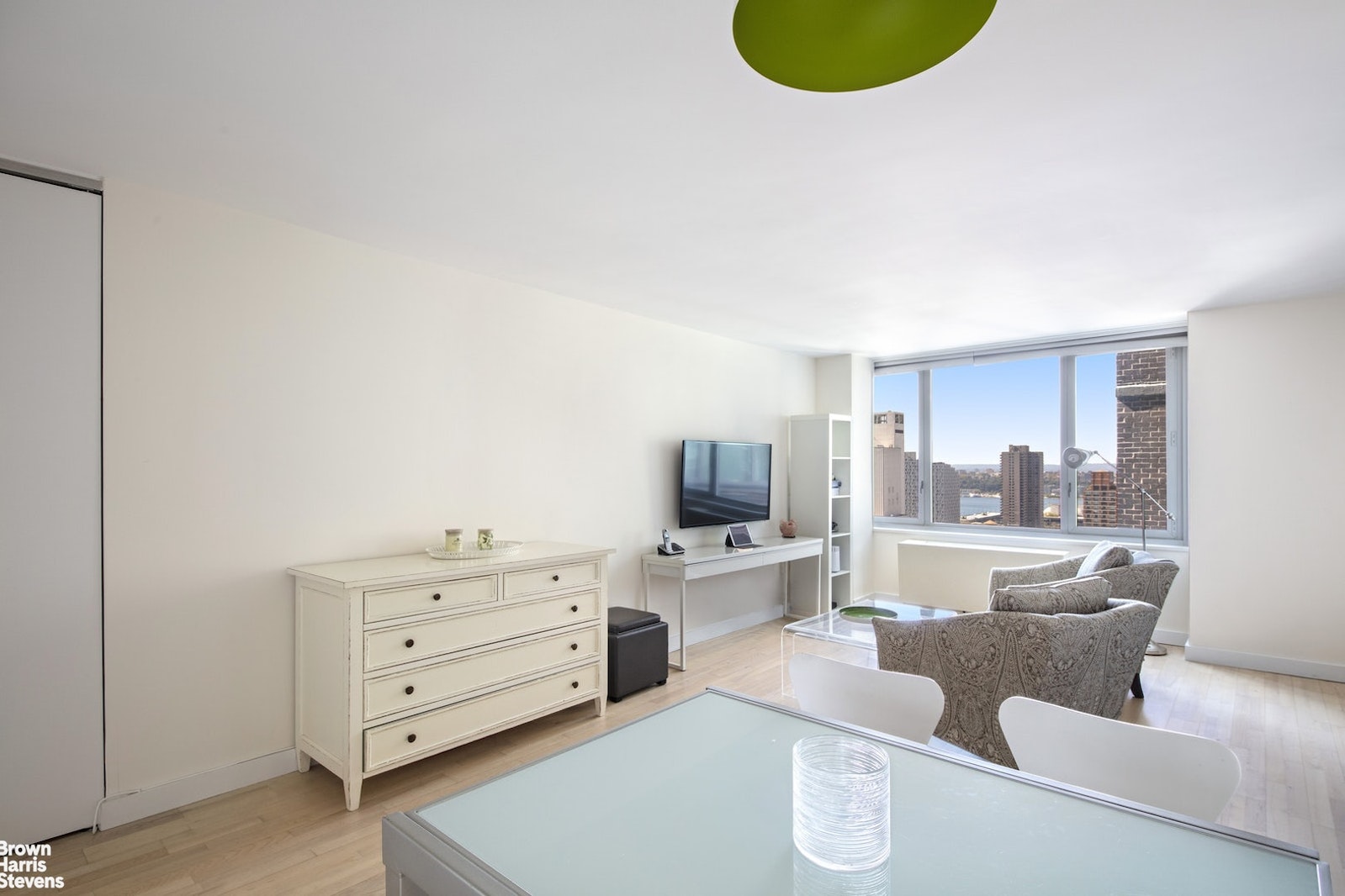 322 West 57th St Unit 35V  