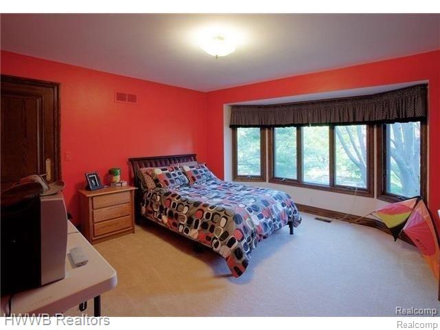 330 Camelot Way Rochester, MI 48306 - Photo 32 of 48