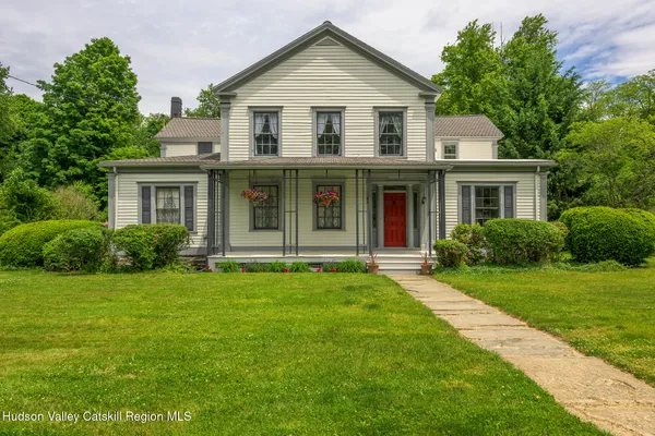 $1,395,000 | 24 Albany Avenue, Kinderhook, NY 12106
