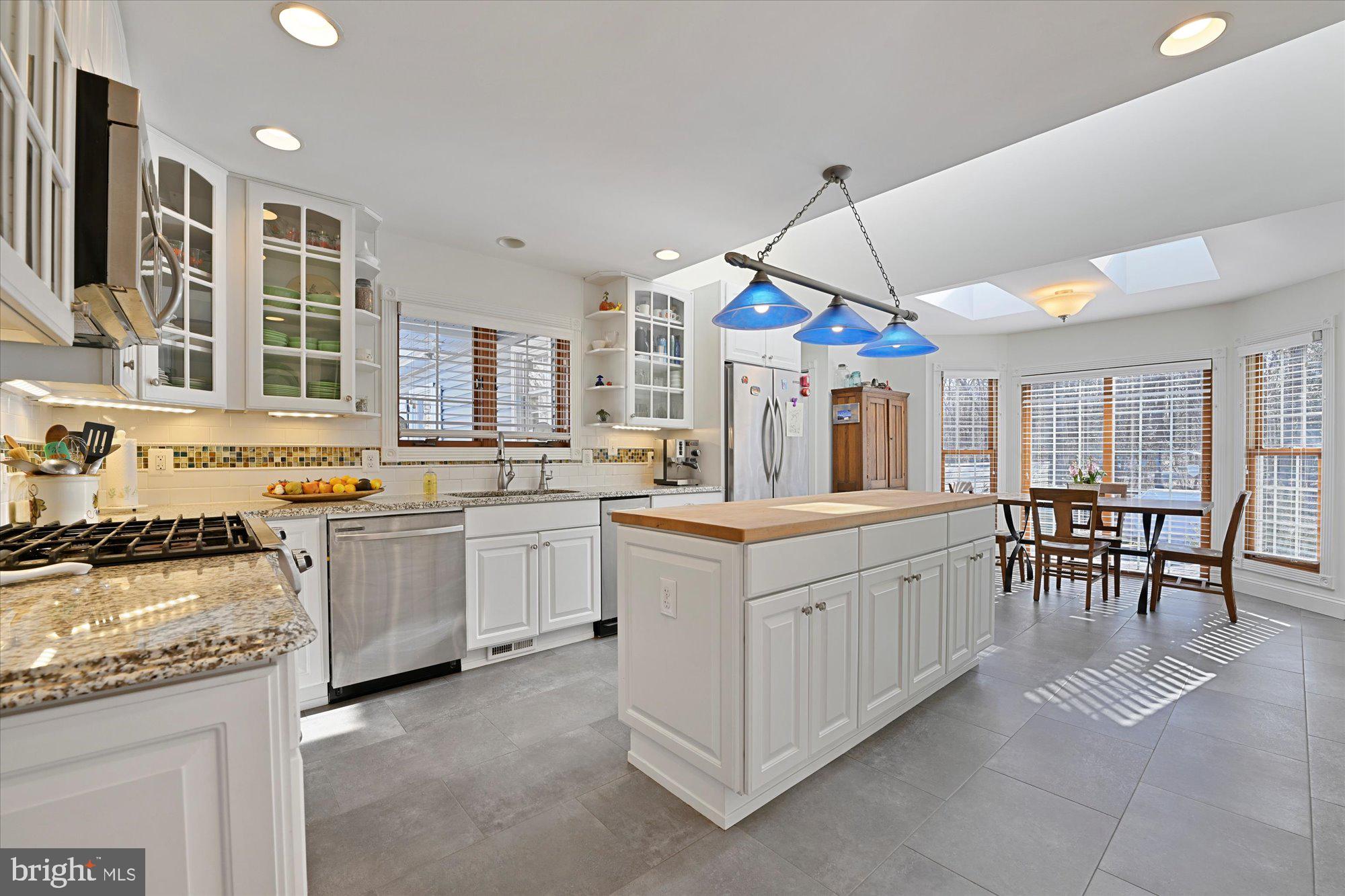 1631 Concordia Drive Pasadena, MD 21122 - Photo 13 of 53 Updated kitchen