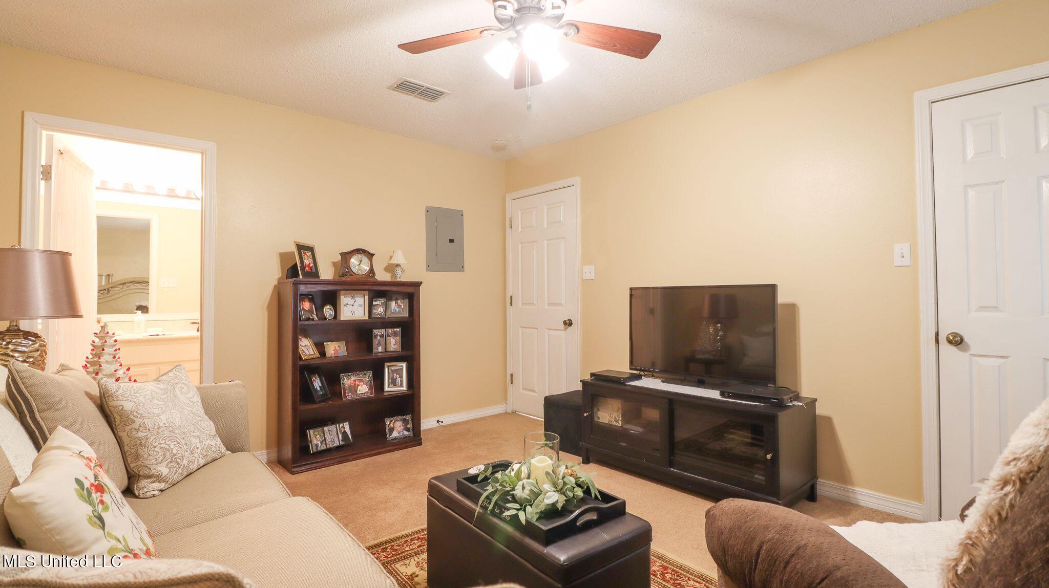 385 Nelson Road Biloxi, MS 39531 - Photo 13 of 17 nelson bedroom 3 2