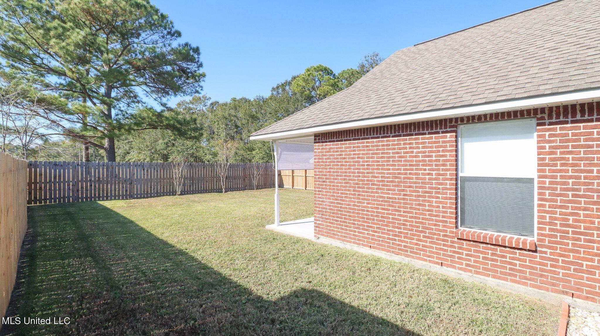 385 Nelson Road Biloxi, MS 39531 - Photo 16 of 17 nelson side