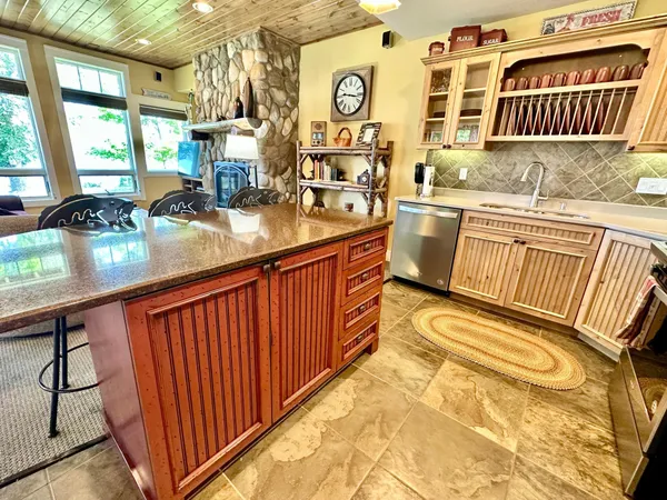$165,000 | 6946 Beach View Lane Northwest, Unit 2102, Walker, MN 56484