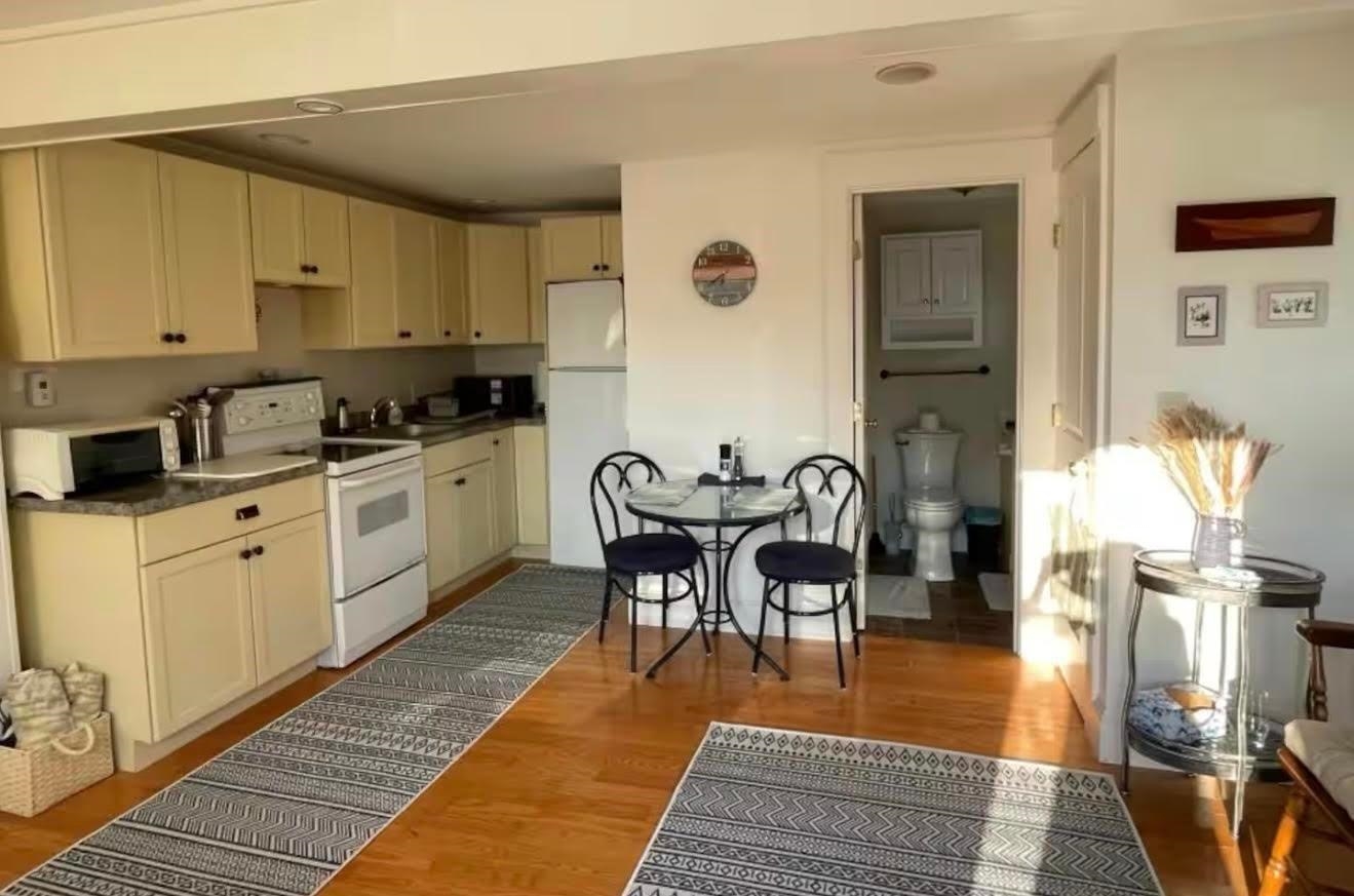 1300 Ocean Boulevard, Unit 1 Rye, NH 03870 - Photo 2 of 15 Gallery Image 2