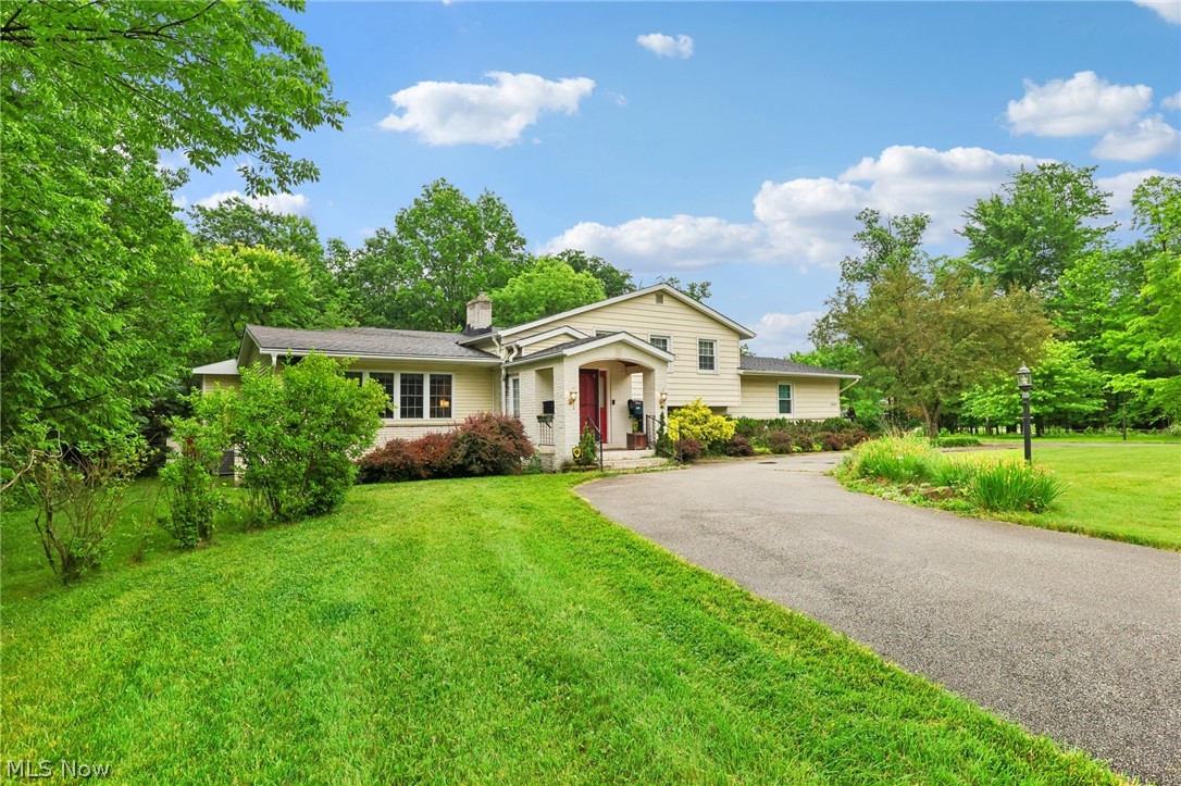 3819 Maplecrest Road Woodmere, OH 44122 - Photo 2 of 34 Gallery Image 2