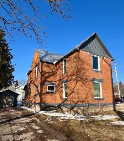 $245,000 | 302 West Lincoln Avenue, Ionia, MI 48846