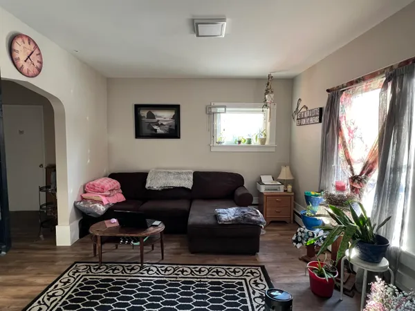 $245,000 | 302 West Lincoln Avenue, Ionia, MI 48846