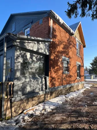 $245,000 | 302 West Lincoln Avenue, Ionia, MI 48846