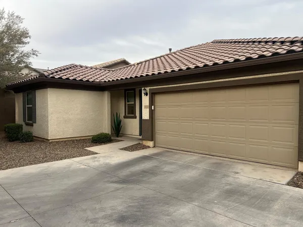 $2,000 | 16222 West La Ventilla Way, Goodyear, AZ 85338