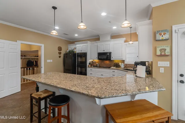 $725,000 | 87 Fair Lake Drive, Hattiesburg, MS 39402