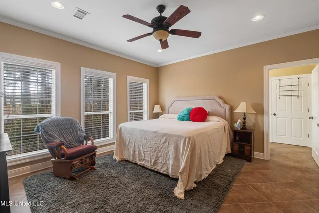 $725,000 | 87 Fair Lake Drive, Hattiesburg, MS 39402