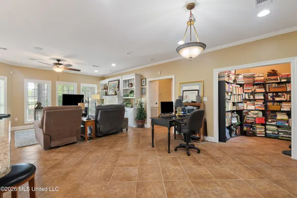 $699,500 | 87 Fair Lake Drive, Hattiesburg, MS 39402