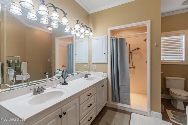 $725,000 | 87 Fair Lake Drive, Hattiesburg, MS 39402