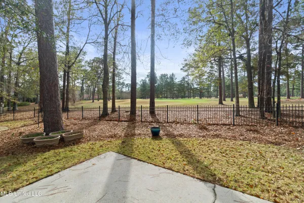 $699,500 | 87 Fair Lake Drive, Hattiesburg, MS 39402