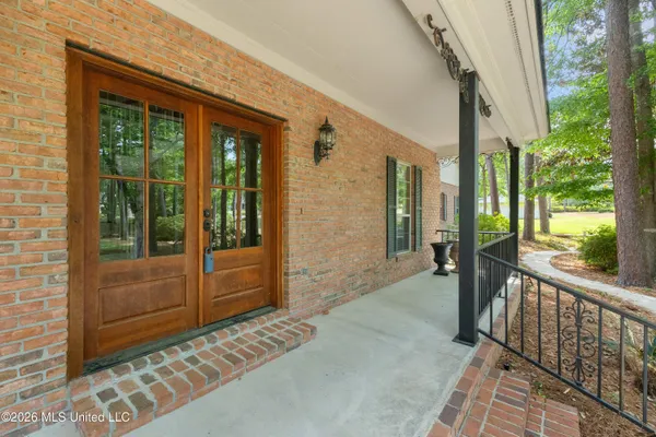 $699,500 | 87 Fair Lake Drive, Hattiesburg, MS 39402