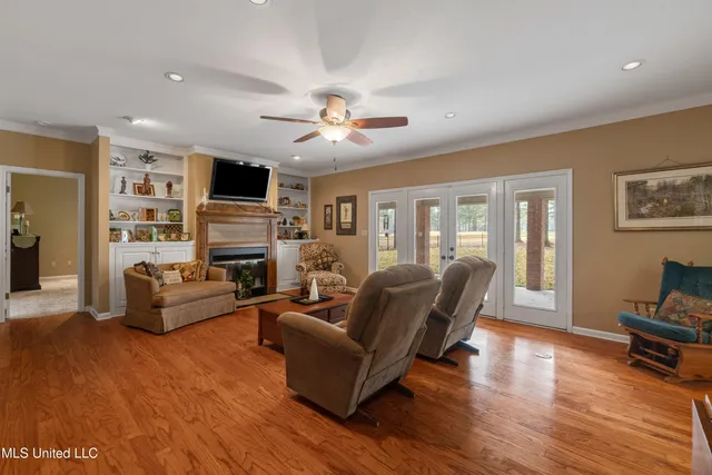 $725,000 | 87 Fair Lake Drive, Hattiesburg, MS 39402