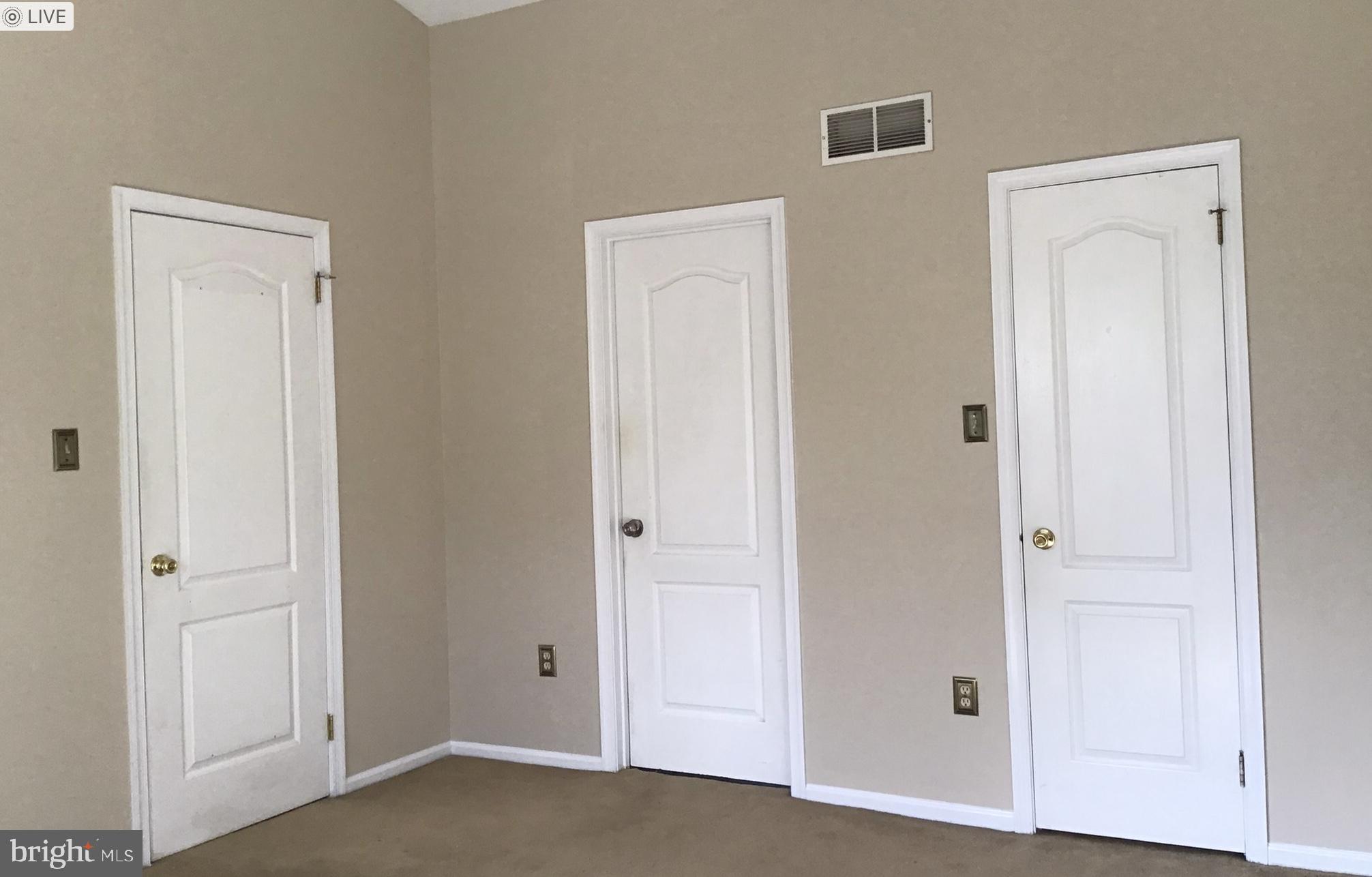 5 Vail Road Sicklerville, NJ 08081 - Photo 17 of 33 Master bedroom, Master bath and Walk-Closet