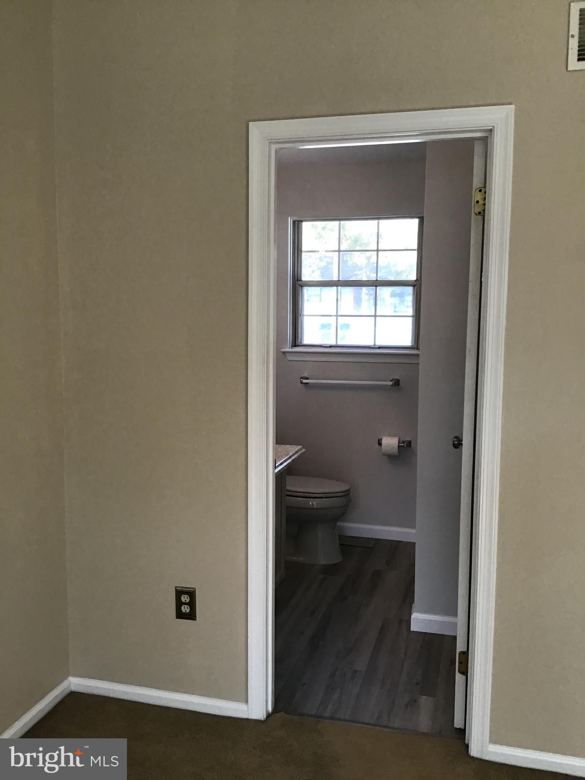 5 Vail Road Sicklerville, NJ 08081 - Photo 19 of 33 Master bath