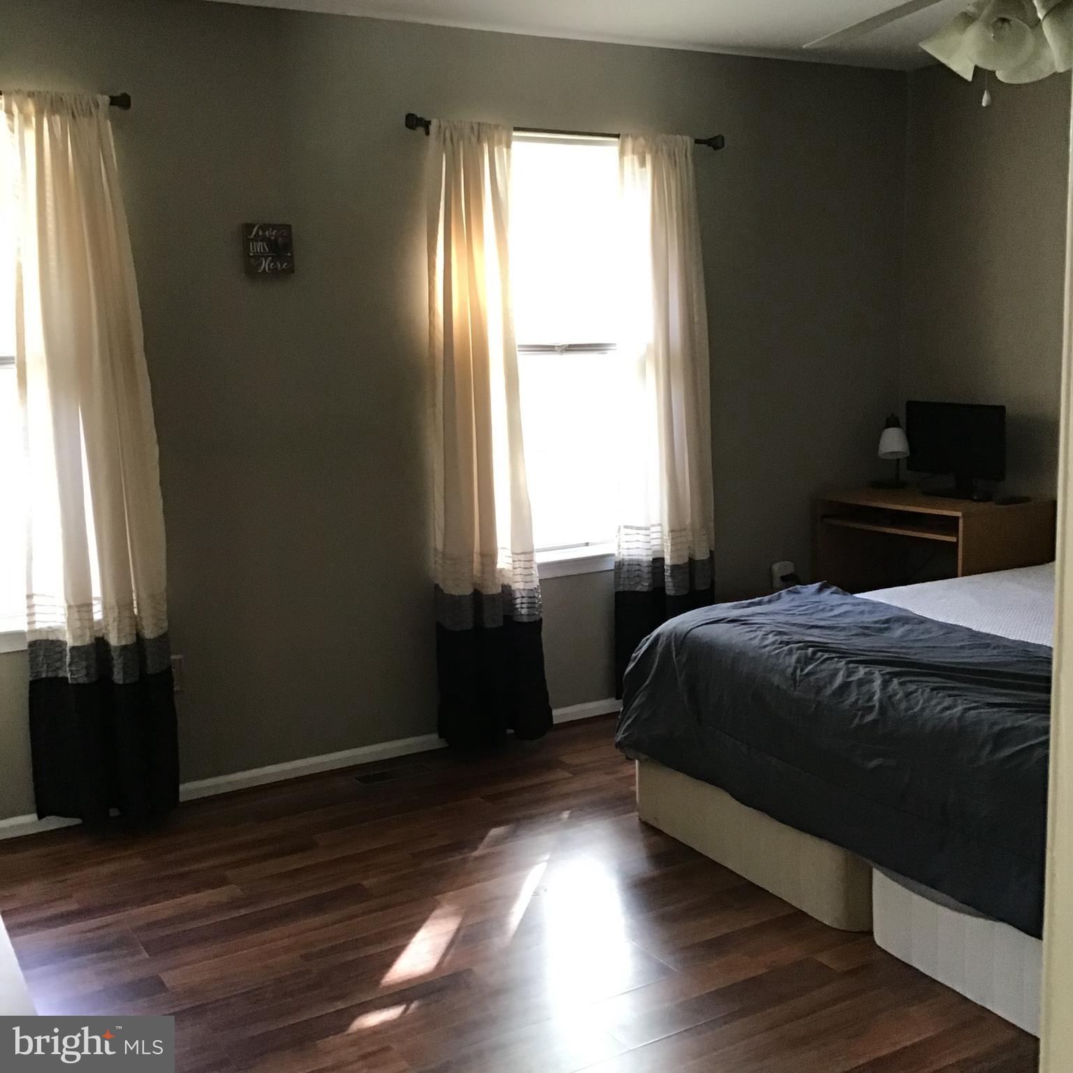 5 Vail Road Sicklerville, NJ 08081 - Photo 22 of 33 Spacious 2nd bedroom