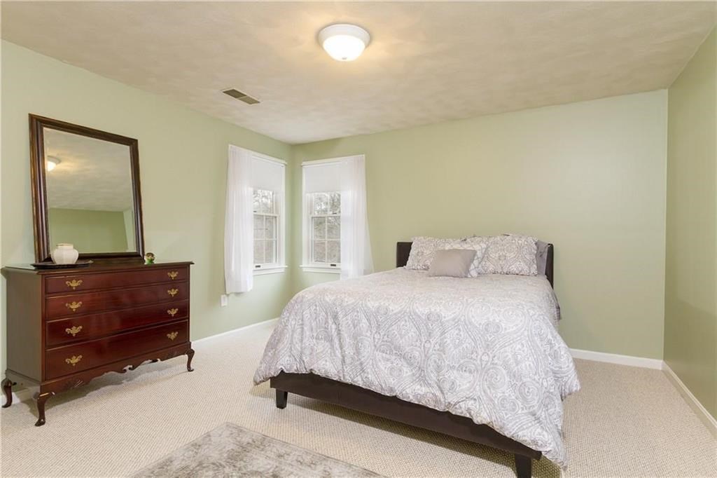 17 Wicklow Road Westerly, RI 02891 - Photo 16 of 28
